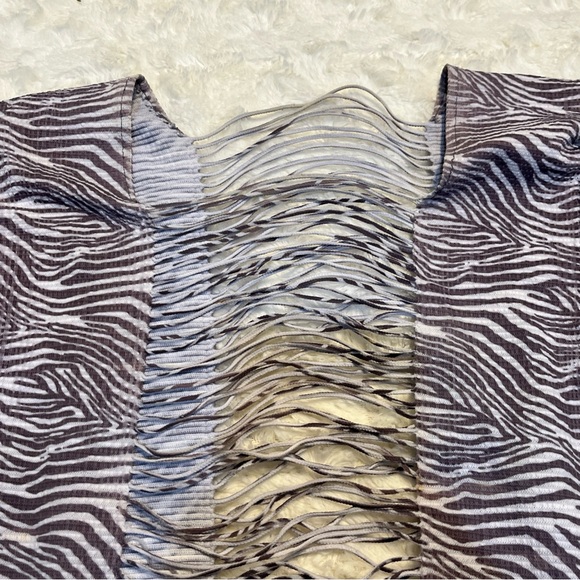 Woman’s Animal Print Frayed Top Zebra Tiger Print L/XL - Picture 8 of 8